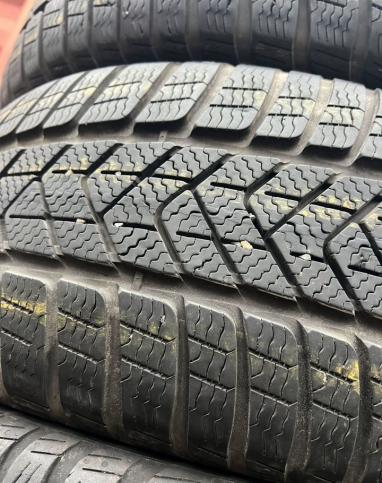 Pirelli Winter Sottozero 3 225/40 R19