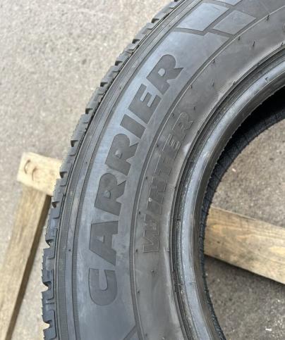 Pirelli Carrier Winter 205/75 R16C