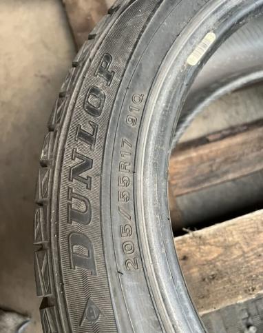 Dunlop Winter Maxx WM01 205/55 R17