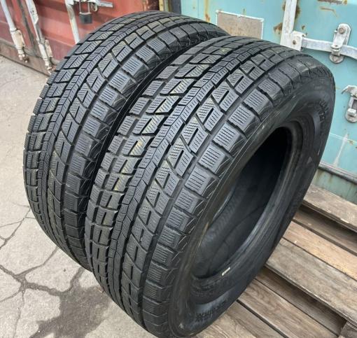 Dunlop Winter Maxx SJ8 265/65 R17