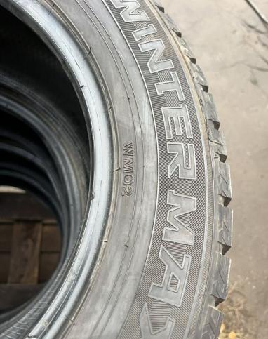 Dunlop Winter Maxx WM02 225/55 R16