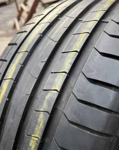 Pirelli P Zero PZ4 255/40 R21