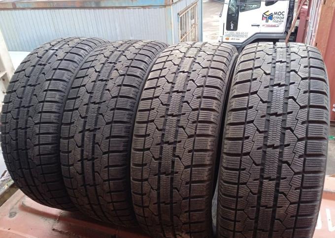 Toyo Observe Garit GIZ 205/55 R16