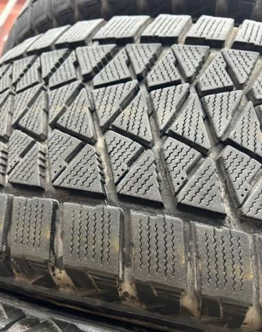 Bridgestone Blizzak DM-V2 275/60 R20