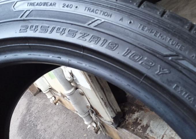 Dunlop SP Sport Maxx 050+ 245/45 R19