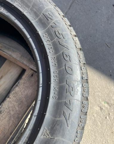 Pirelli Winter Sottozero 210 Serie II 215/60 R17