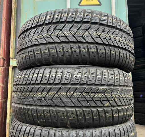 Pirelli Winter Sottozero 3 235/35 R20