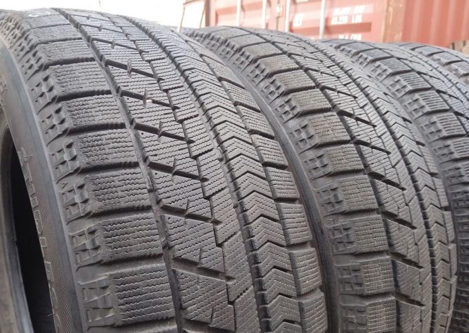 Bridgestone Blizzak VRX 215/60 R16