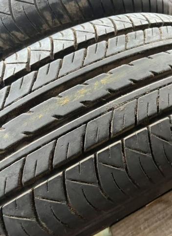 Yokohama dB Decibel E70B 215/60 R16