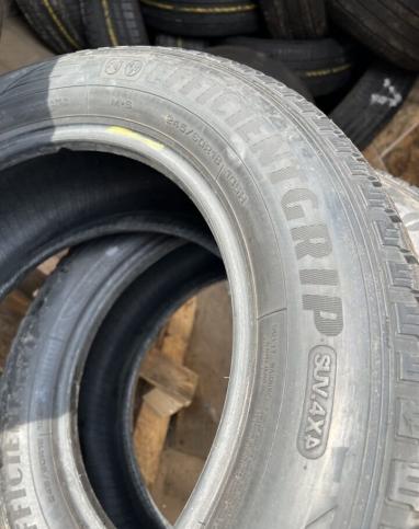 Goodyear EfficientGrip SUV 4x4 245/60 R18