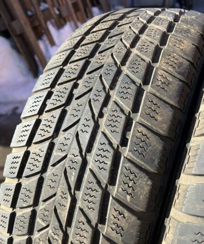 Hankook Winter Radial W400 215/70 R16