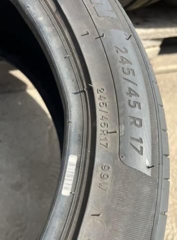 Michelin Primacy 4 245/45 R17