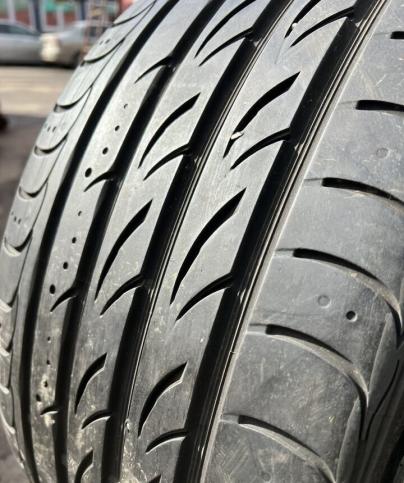 Syron Race 1 255/35 R19