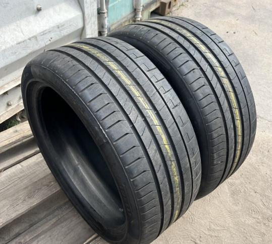 Pirelli P Zero PZ4 255/35 R19