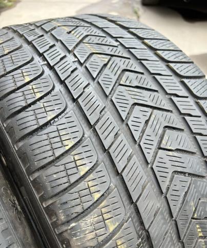 Pirelli Scorpion Winter 325/35 R22