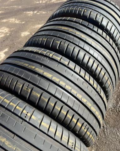 Michelin Pilot Sport 5 245/40 R18