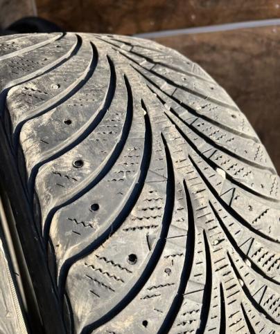 Goodyear UltraGrip Extreme 225/50 R17