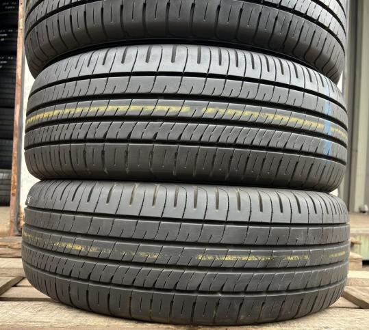 Dunlop Enasave EC204 215/60 R16