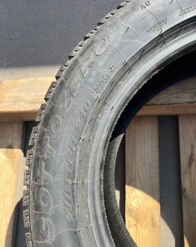 Pirelli Winter Sottozero 210 Serie II 215/60 R17