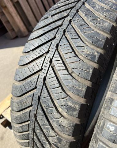 Goodyear Vector 4Seasons 215/60 R17