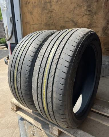 Bridgestone Alenza 001 255/45 R20