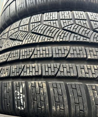 Pirelli Winter Sottozero 240 Serie II 255/40 R18