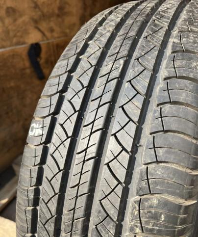 Michelin Latitude Tour HP 235/65 R17