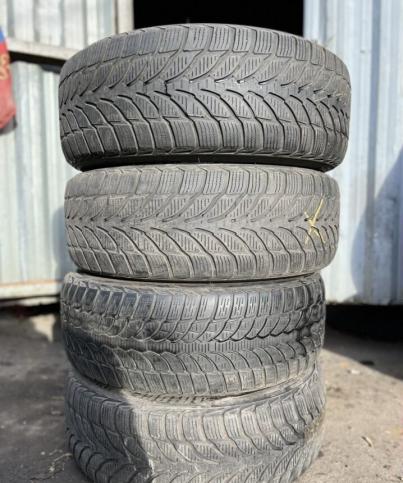 Bridgestone Blizzak LM-32 225/55 R17