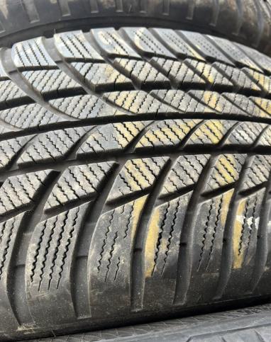 Bridgestone Blizzak LM-001 225/50 R17