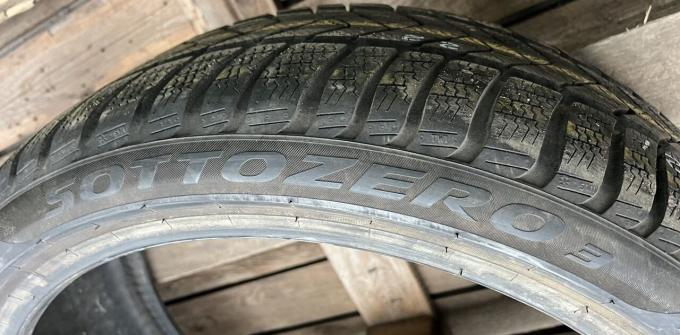 Pirelli Winter Sottozero 3 255/35 R21