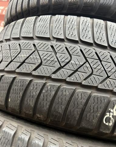 Pirelli Winter Sottozero 3 225/45 R18