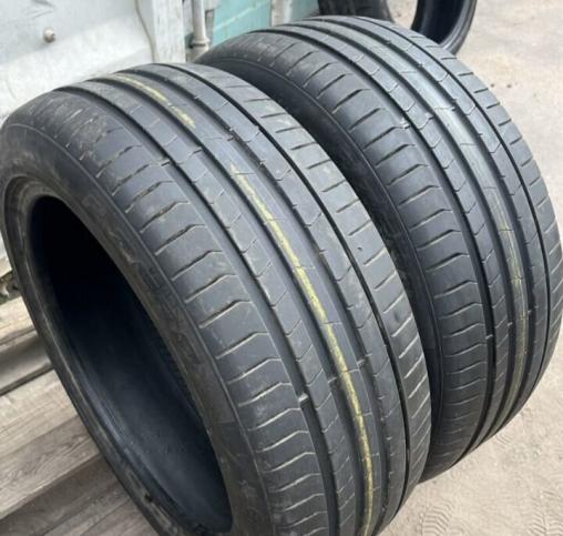 Pirelli P Zero PZ4 245/45 R19