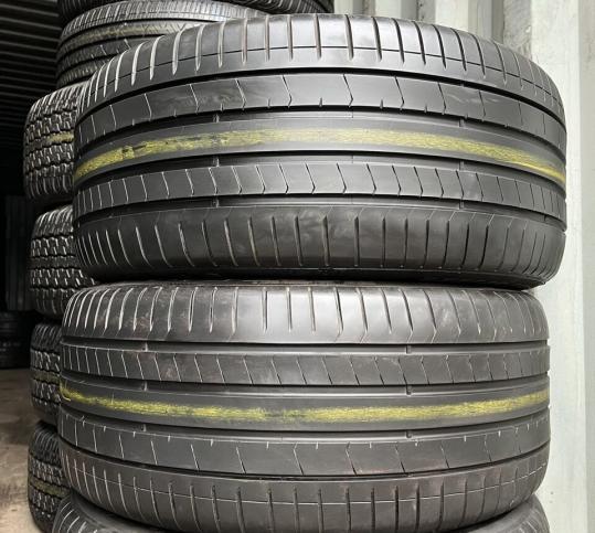 Pirelli P Zero PZ4 275/40 R19