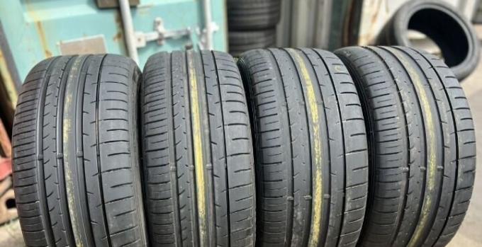 Dunlop SP Sport Maxx 050+ 245/45 R19 и 275/40 R19