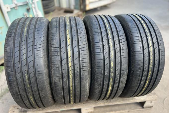 Bridgestone Turanza T005A 215/45 R18