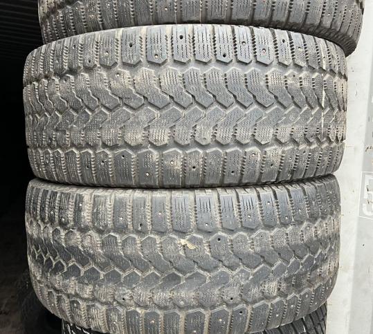 Yokohama Ice Guard F700Z 265/50 R20