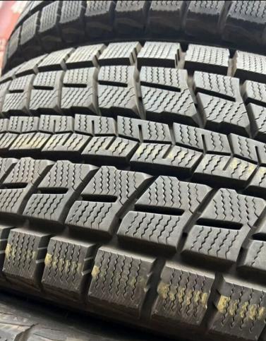 Dunlop Winter Maxx SJ8 265/70 R16