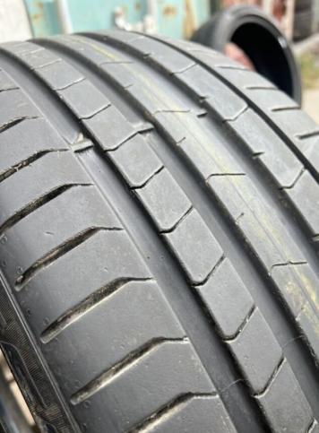 Pirelli P Zero PZ4 245/45 R19