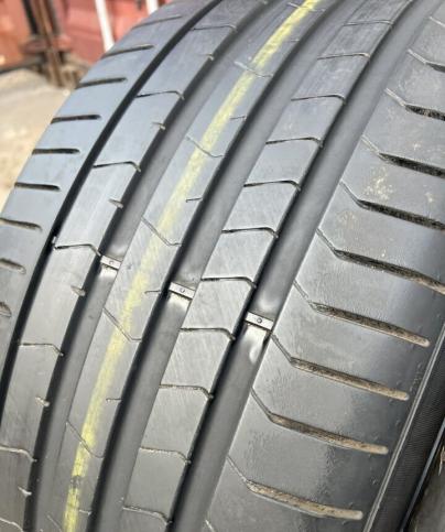 Pirelli P Zero PZ4 275/40 R21