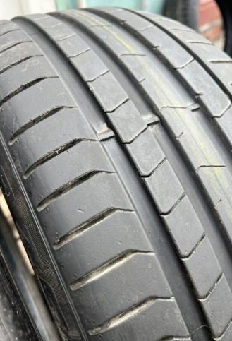 Pirelli P Zero PZ4 245/45 R19