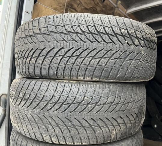 Nokian Tyres WR Snowproof P 225/55 R17