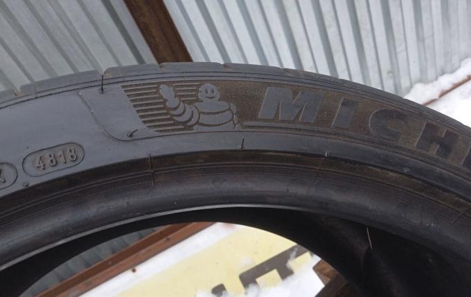 Michelin Pilot Sport 4 325/30 R21