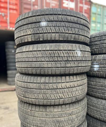 Bridgestone Blizzak VRX2 215/55 R17