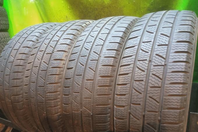 Pirelli Carrier Winter 215/65 R16C