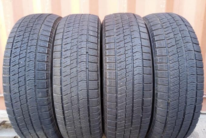 Bridgestone Blizzak VRX2 185/65 R15