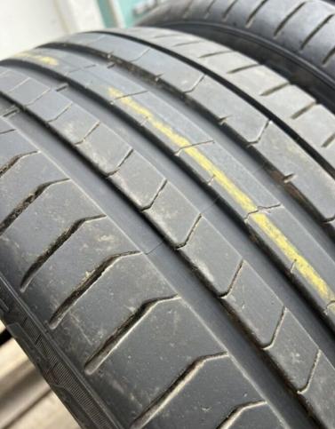 Pirelli P Zero PZ4 245/45 R19