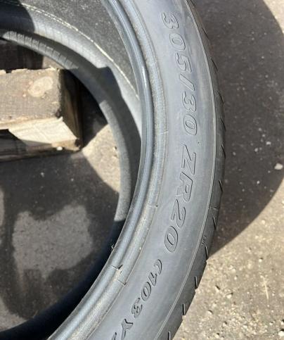 Pirelli P Zero 305/30 R20