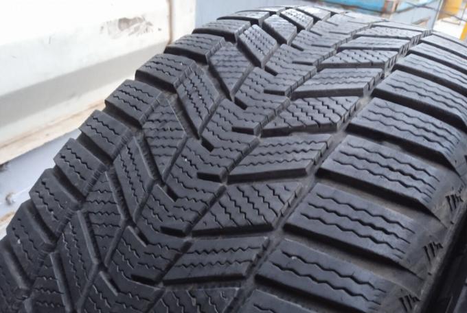 Continental WinterContact SI 215/55 R16