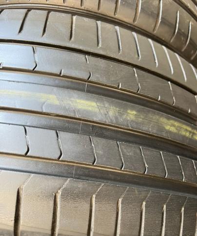 Pirelli P Zero PZ4 275/40 R21