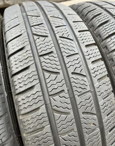 Pirelli Carrier Winter 205/75 R16C